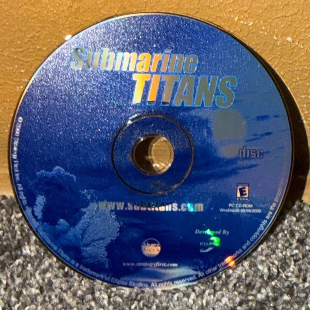 Submarine Titans PC Video Game 2000 Rated E For Everyone Used Pre Owned Vintage.